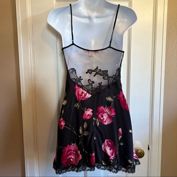 Victoria’s Secret Lace slip dress satin black small - Picture 3 of 9